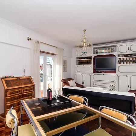 Elegant Vintage Villa- Βίλα Parede