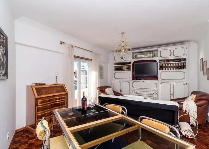 Elegant Vintage Villa- Βίλα Parede
