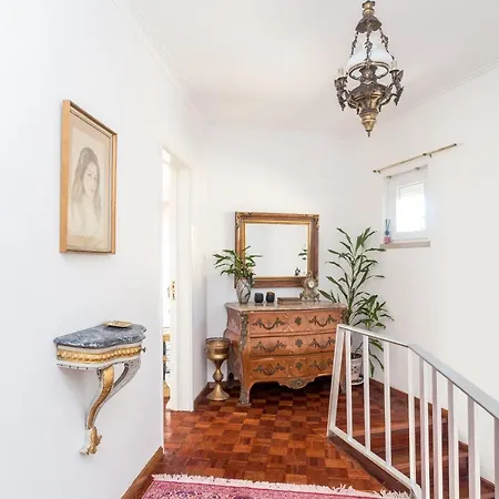 Villa Elegant Vintage Villa-